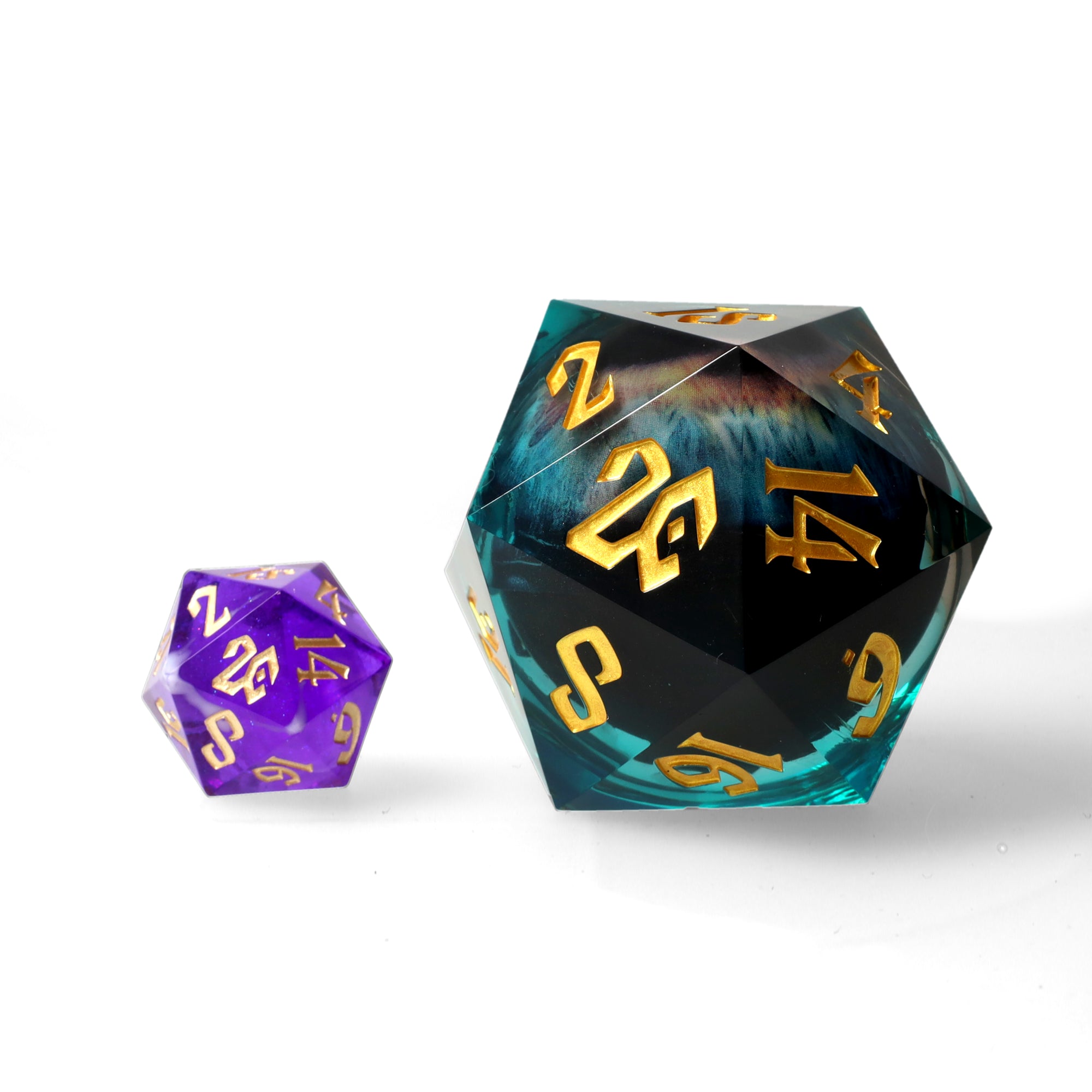Eye of the Oracle 50mm Liquid Core D20 view 2