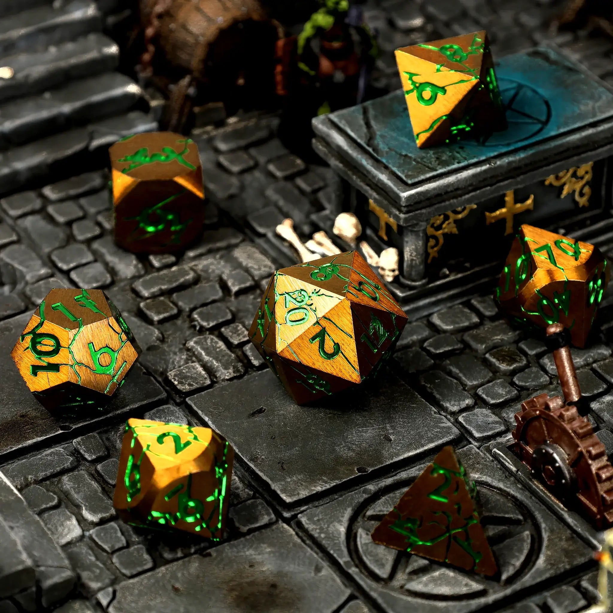 Gorgon Gaze Metal RPG Dice Sett - RPG Dice Set - GlassStaff